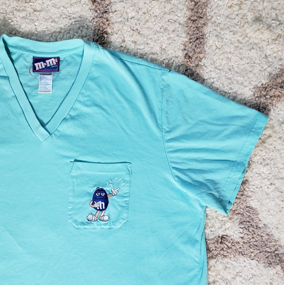 Vintage blue MNM Woman's Plus Size Tee. Vneck. XXL. 20W